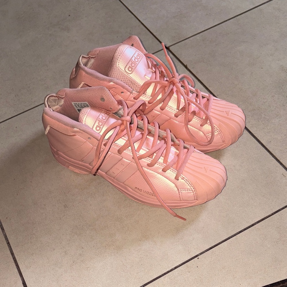 adidas Pro model 2g